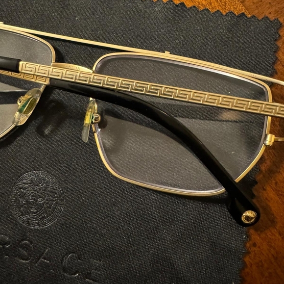 Versace Retro Glasses - Picture 5 of 10